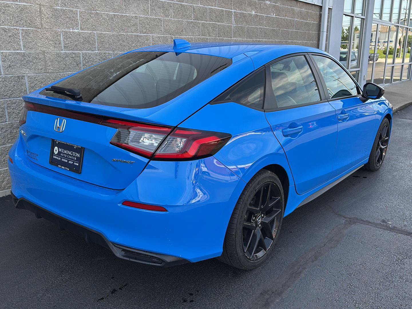 Used 2022 Honda Civic Sport image 3