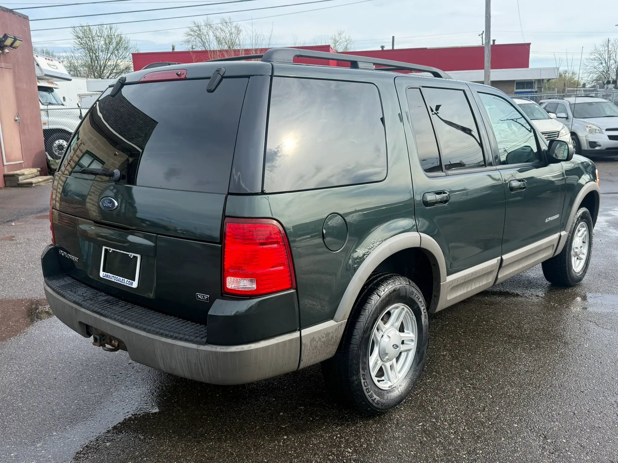 Used 2002 Ford Explorer XLT image 5