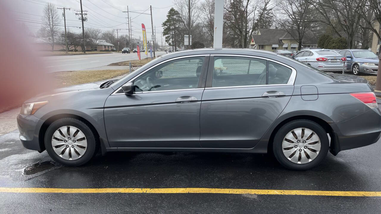 Used 2010 Honda Accord LX image 4