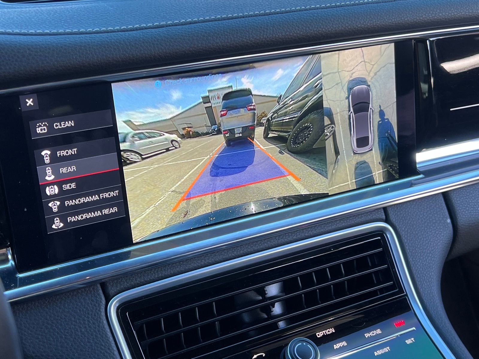 Certified 2020 Porsche Panamera Edition image 25