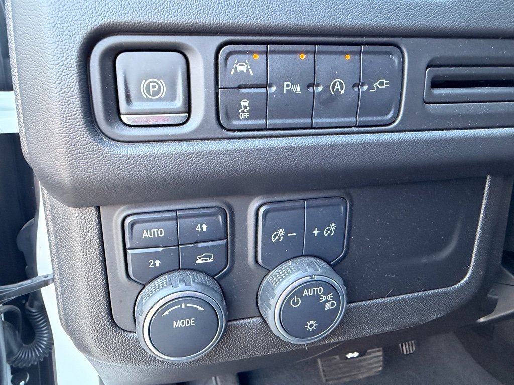 Used 2021 Chevrolet Tahoe LS w/ Driver Alert Package image 13