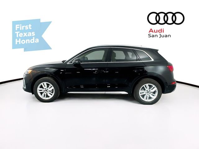 Used 2024 Audi Q5 2.0T Premium w/ Convenience Package image 4