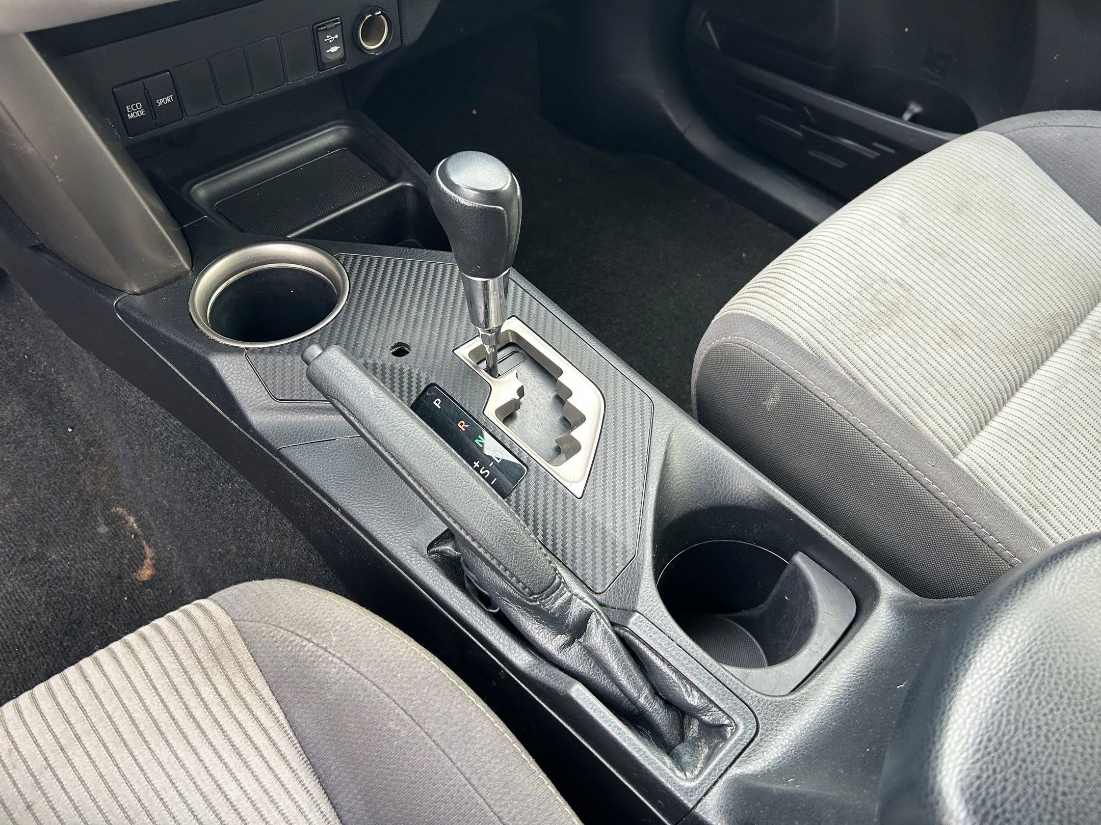 Used 2015 Toyota RAV4 XLE image 18