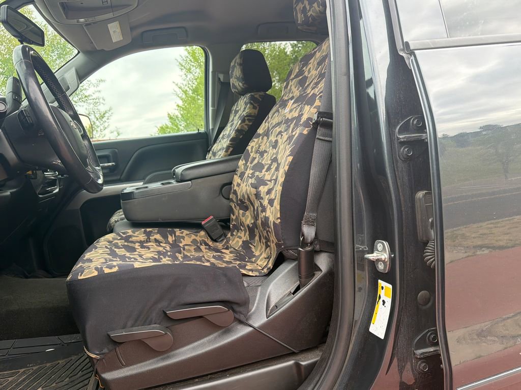 Used 2018 Chevrolet Silverado 1500 LT AWD/4WD image 11