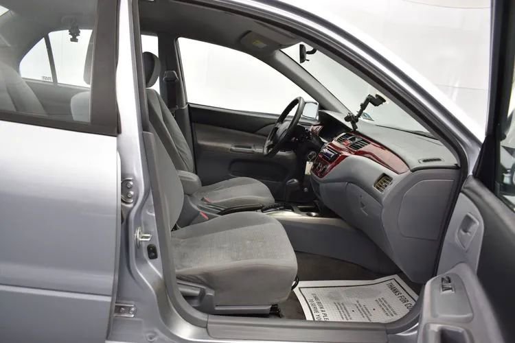 Used 2005 Mitsubishi Lancer ES FWD image 16