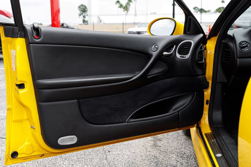 Used 2005 Pontiac GTO RWD image 23