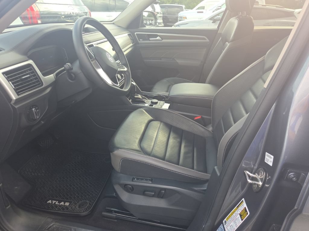 Used 2021 Volkswagen Atlas SEL Premium AWD/4WD image 3