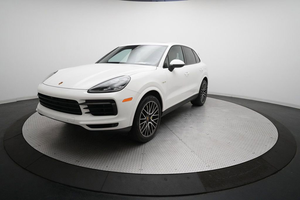 Used 2019 Porsche Cayenne E-Hybrid image 1