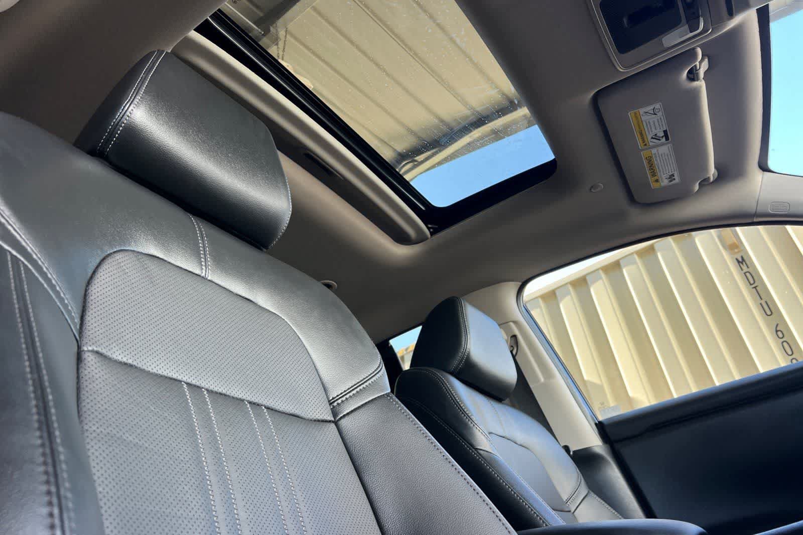 Used 2024 Honda HR-V EX-L image 19