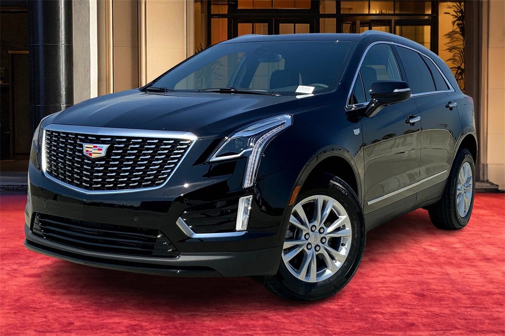 New 2025 Cadillac XT5 Luxury