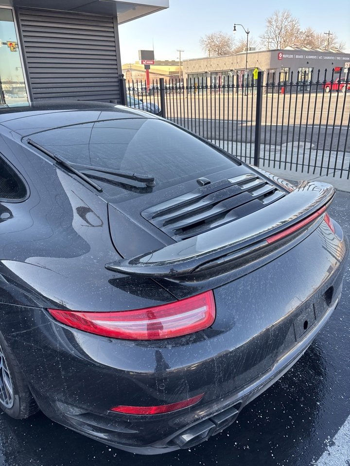 Used 2014 Porsche 911 Turbo S image 34