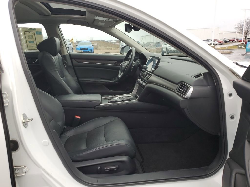 Used 2018 Honda Accord EX-L image 41