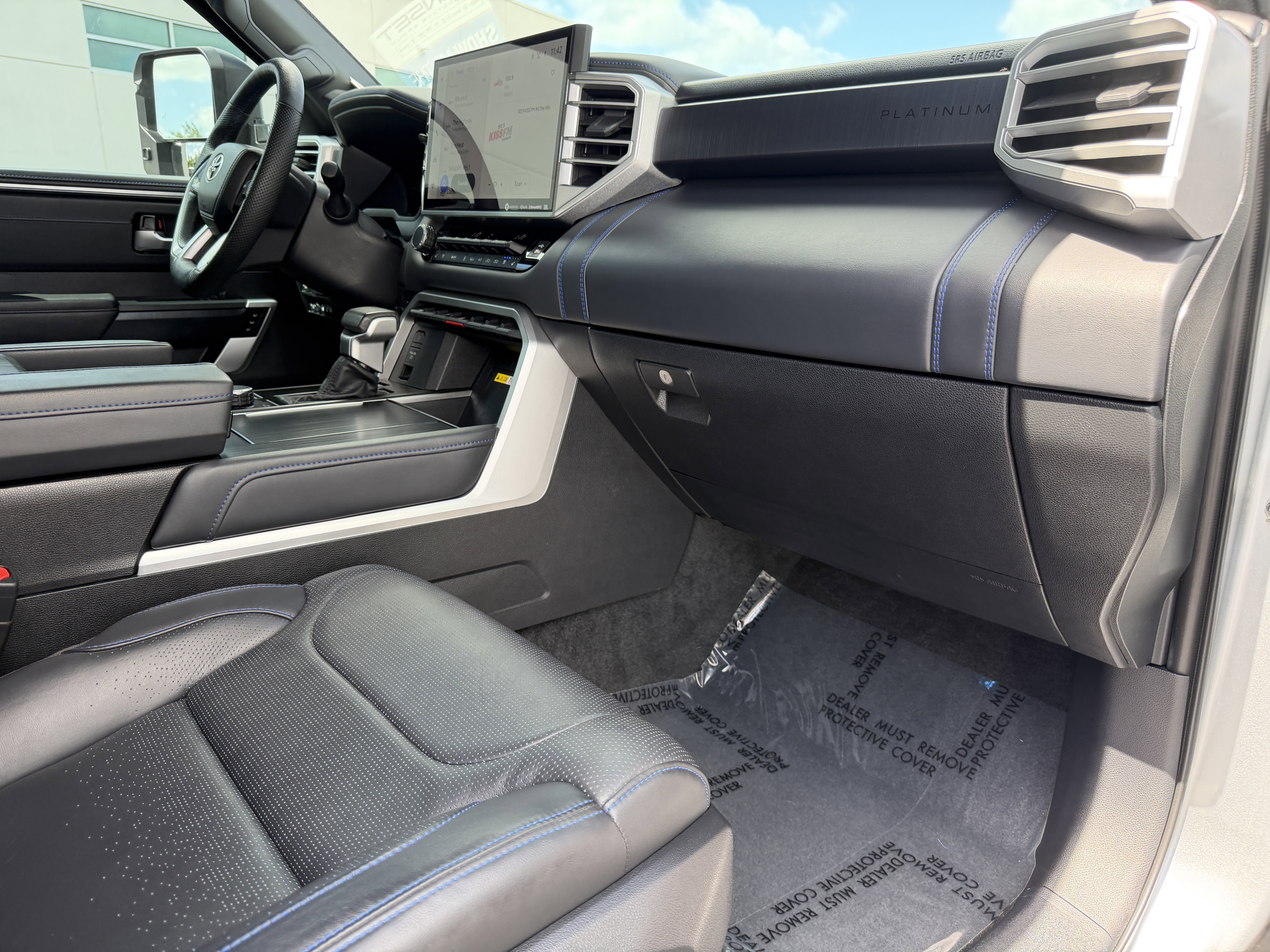 Used 2023 Toyota Tundra Platinum image 12