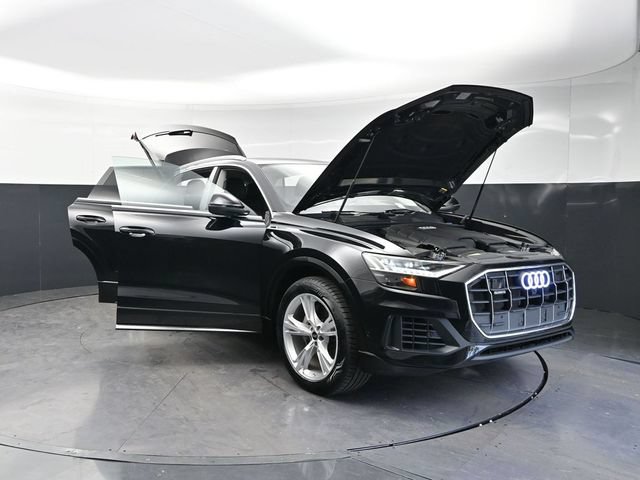 Used 2023 Audi Q8 Prestige AWD/4WD image 32