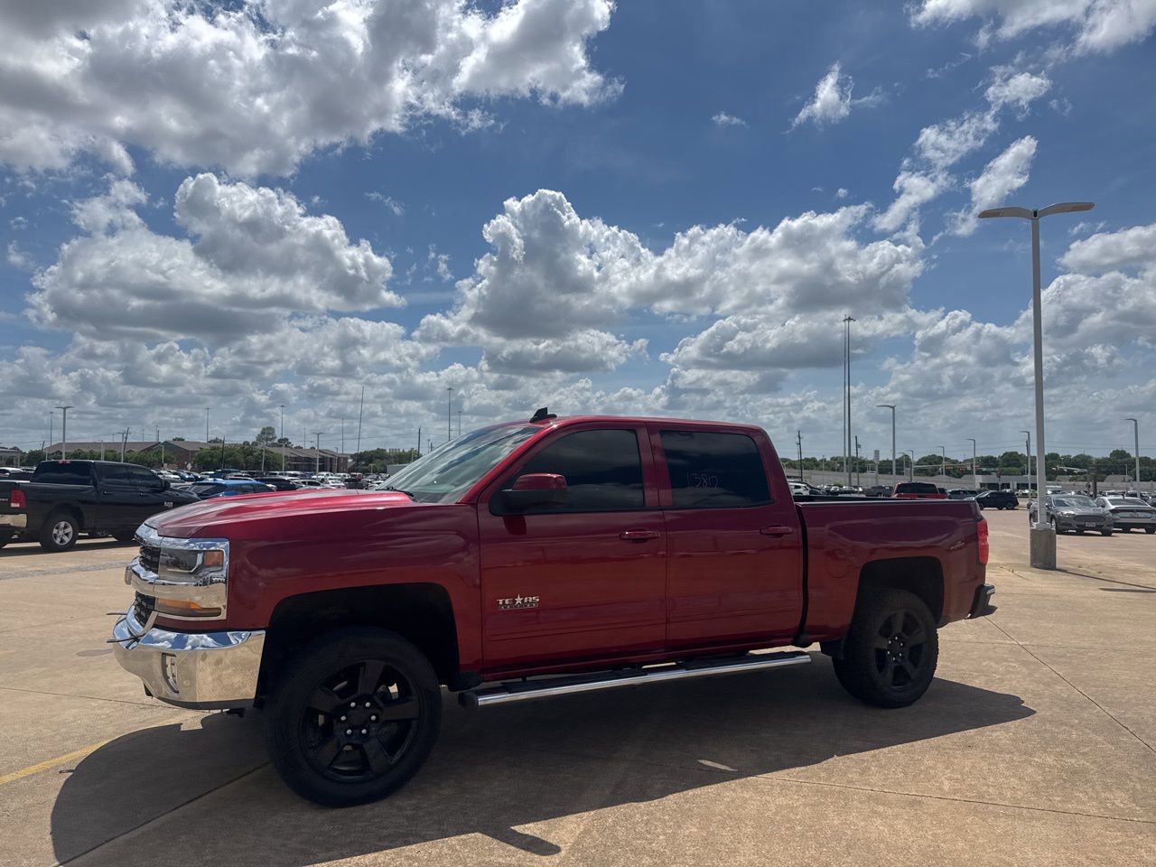 Used 2018 Chevrolet Silverado 1500 LT w/ Texas Edition image 12