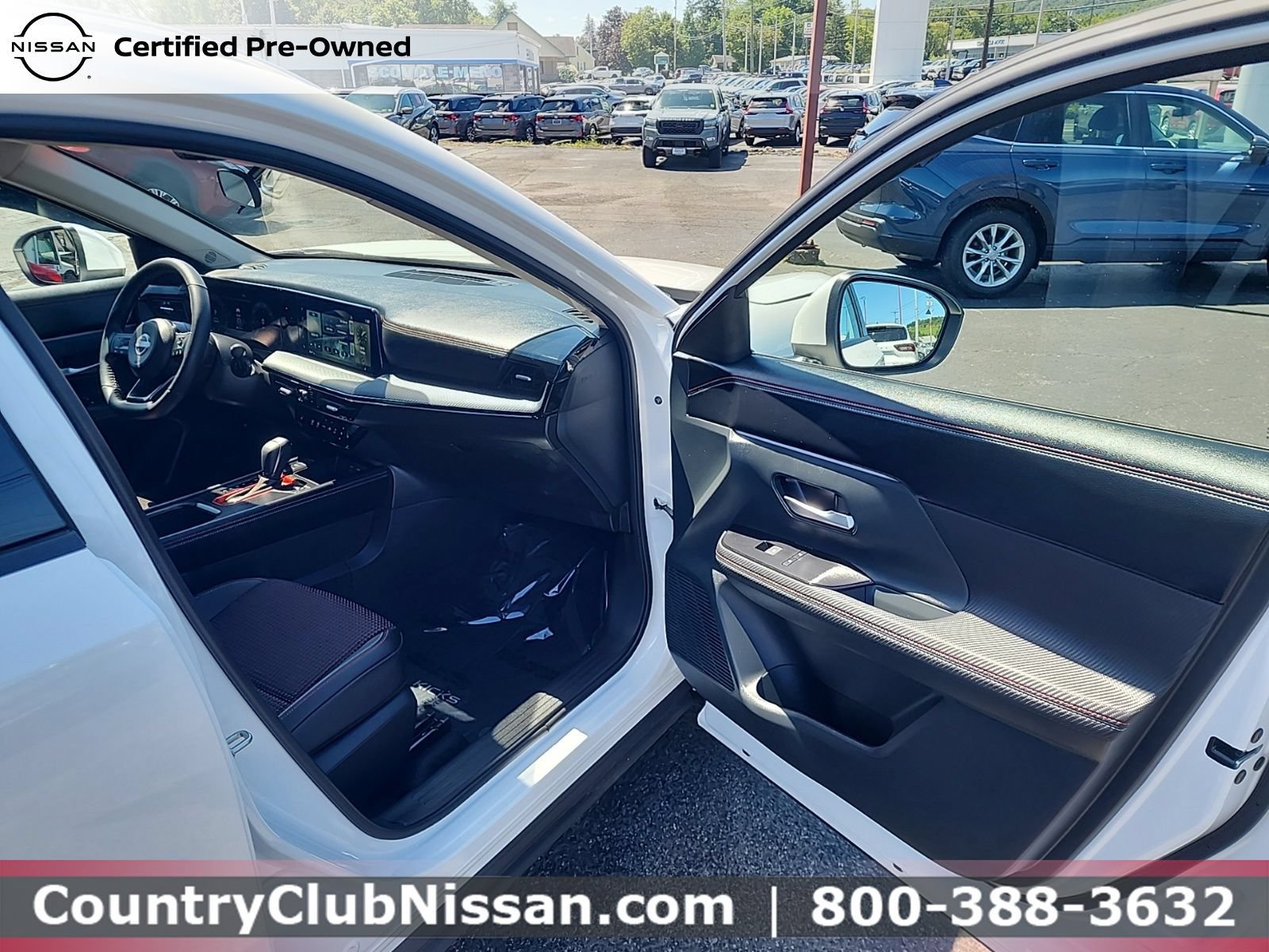 Certified 2025 Nissan Kicks SR w/ SR Premium Package AWD/4WD image 29