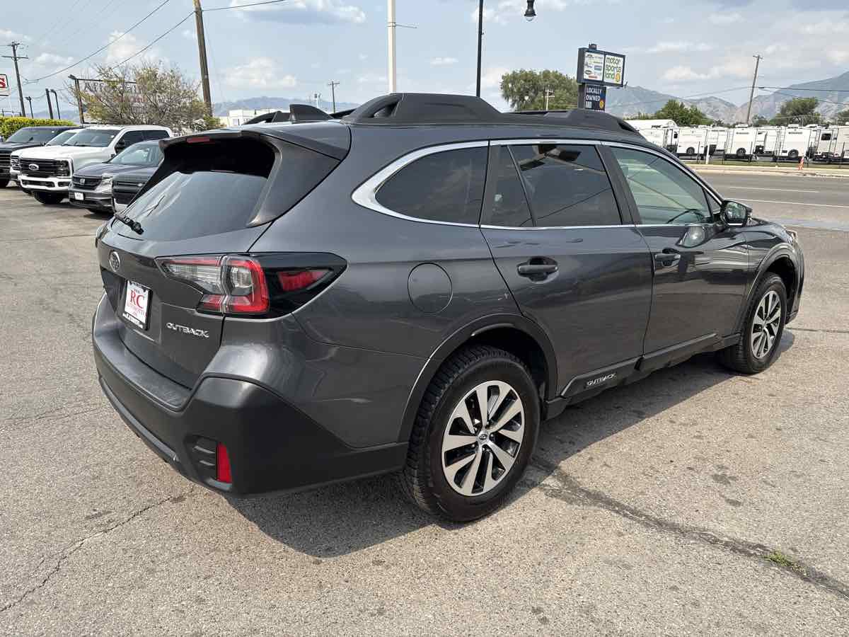 Used 2022 Subaru Outback Premium AWD/4WD image 6