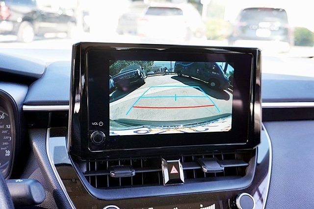 Used 2025 Toyota Corolla LE image 25