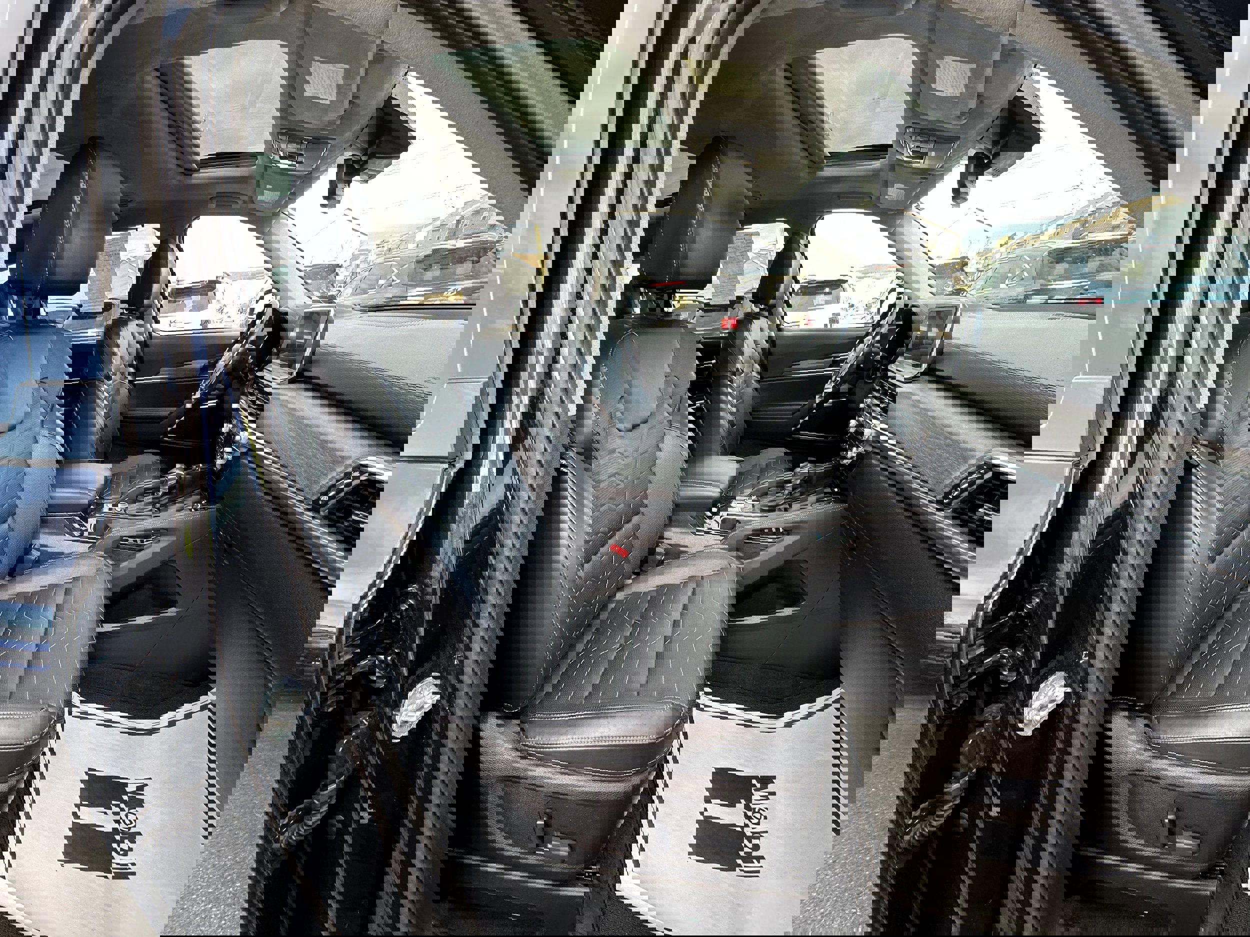 Used 2022 Kia Telluride SX w/ SX Prestige Package image 31