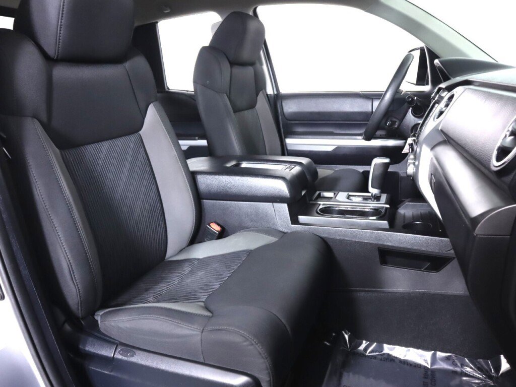 Used 2015 Toyota Tundra SR5 w/ SR5 Upgrade Package AWD/4WD image 42