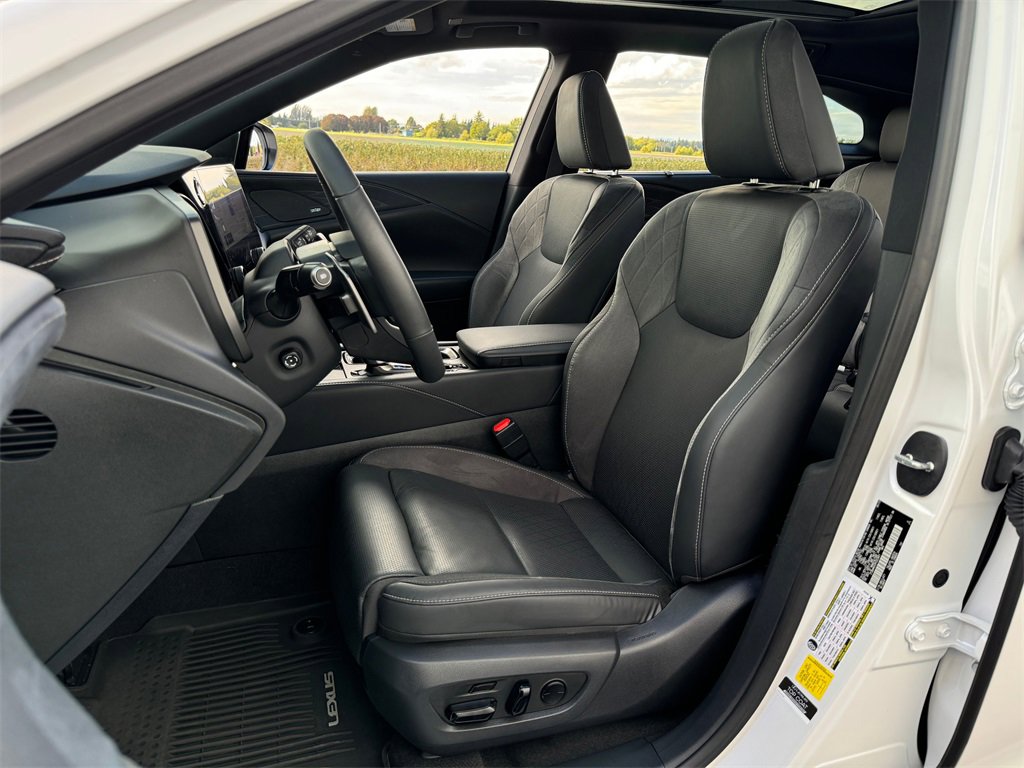 Used 2023 Lexus RX 350 AWD image 9