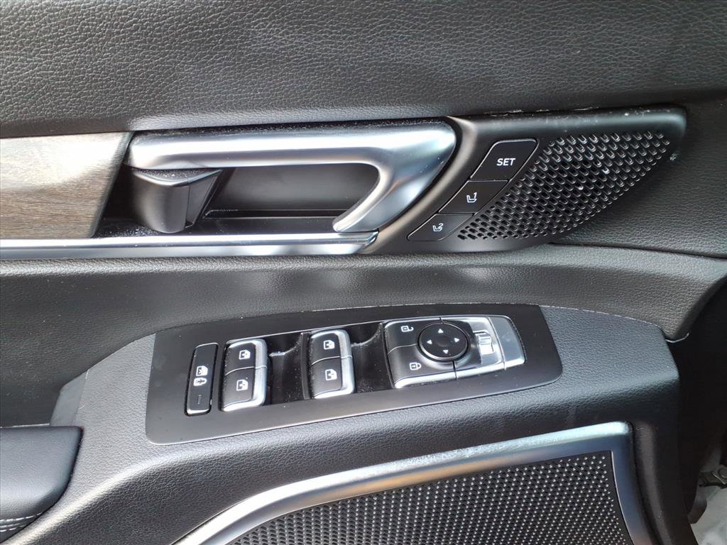 Used 2022 Kia Telluride SX w/ SX Prestige Package image 11