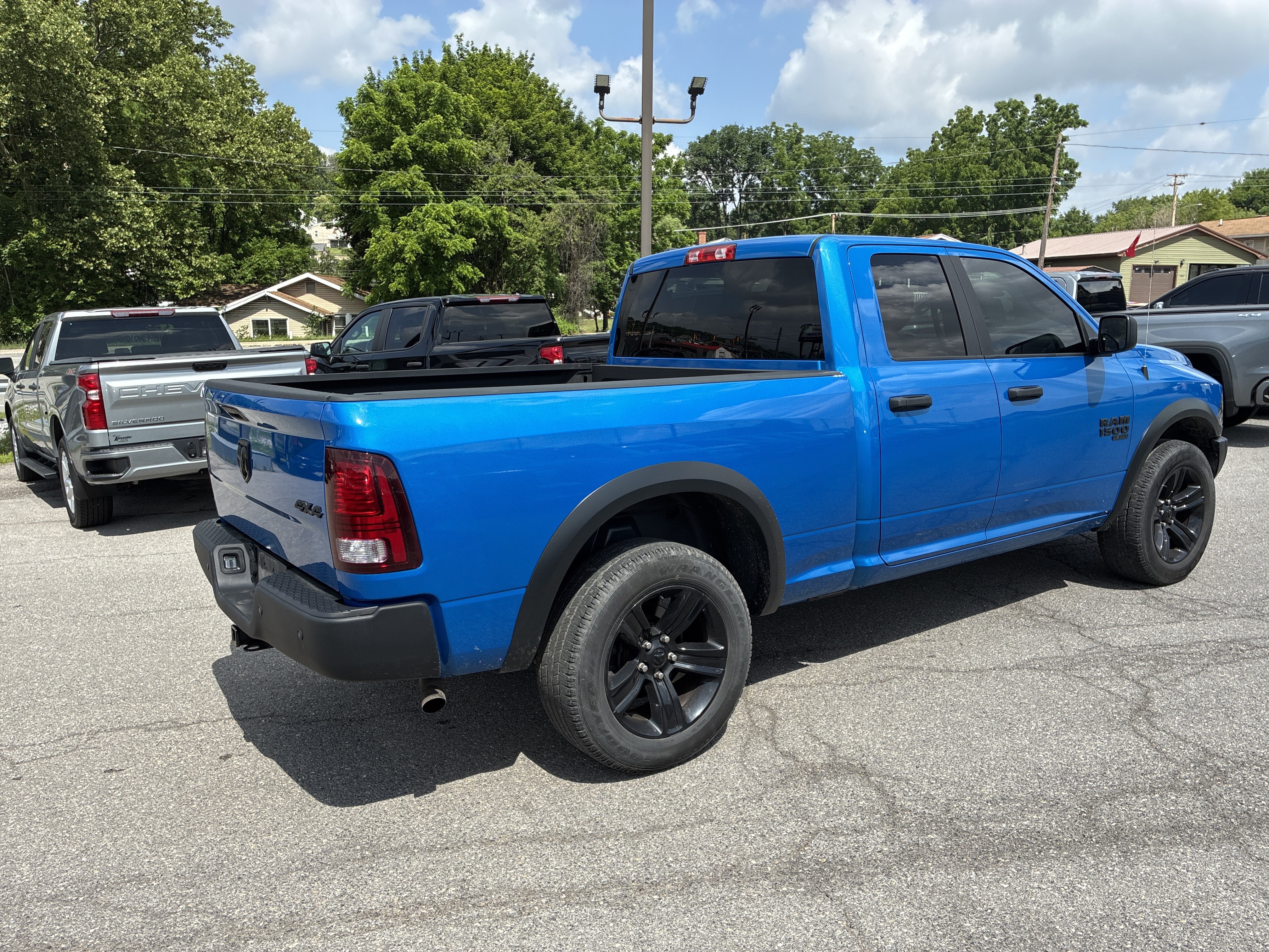 Used 2023 RAM 1500 Warlock AWD/4WD video 3