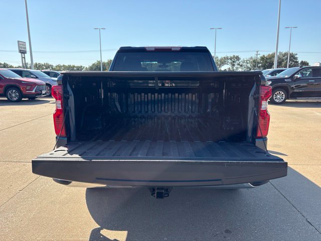 Used 2022 Chevrolet Silverado 1500 LT AWD/4WD image 5