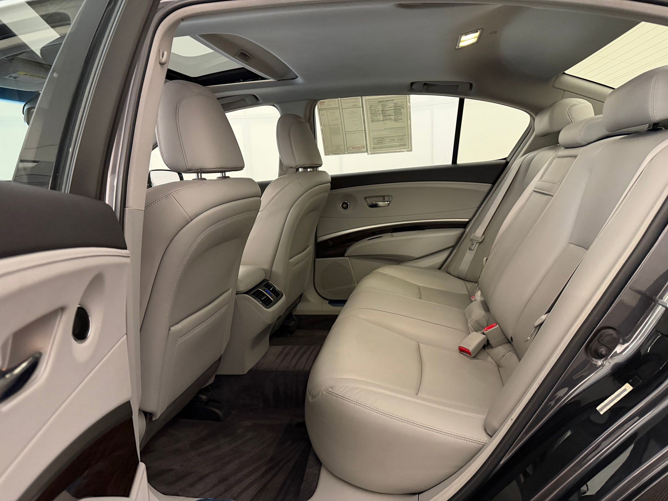 Used 2016 Acura RLX w/ Technology Package FWD image 14