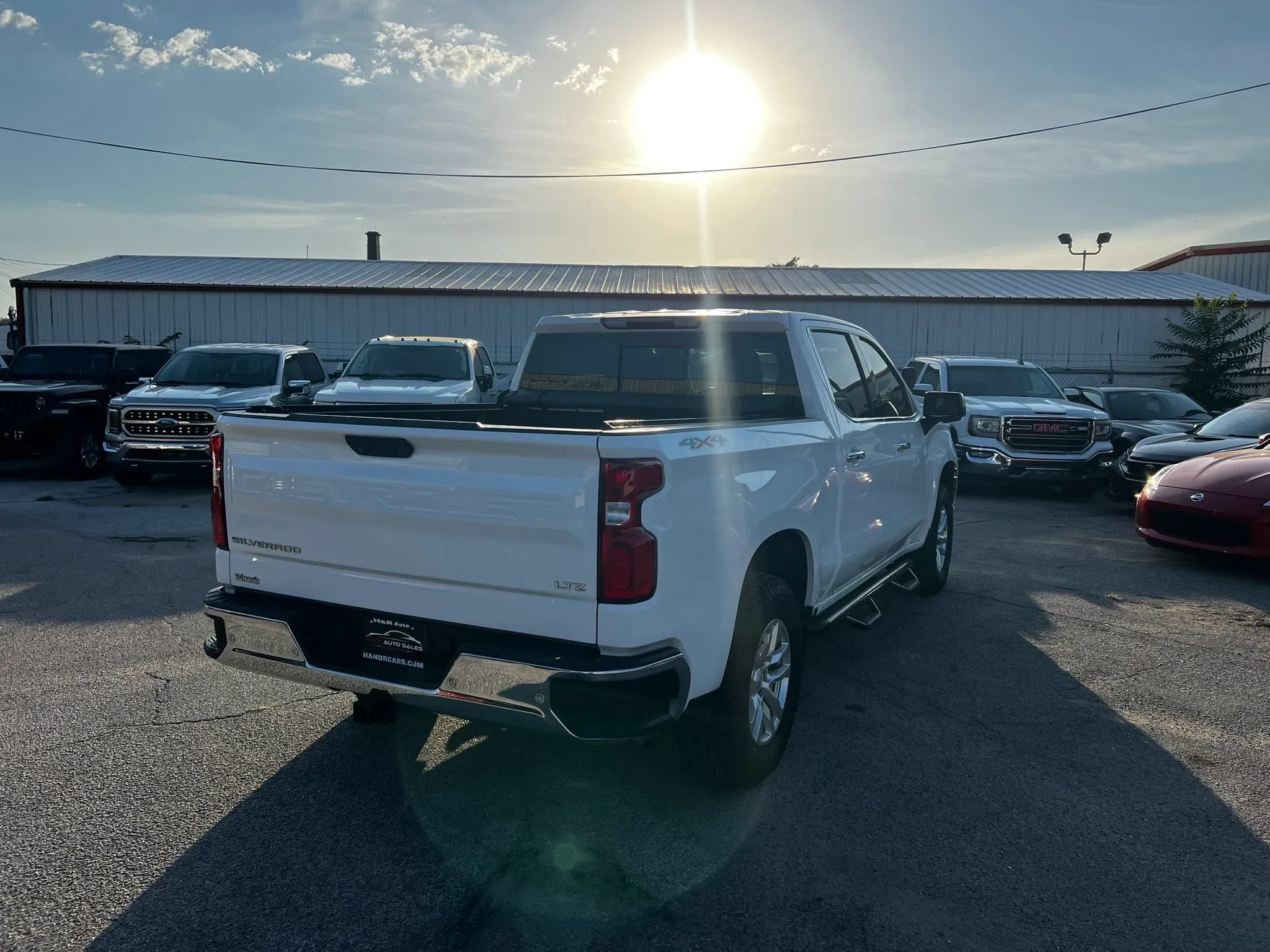 Used 2020 Chevrolet Silverado 1500 LTZ w/ LTZ Plus Package AWD/4WD image 5