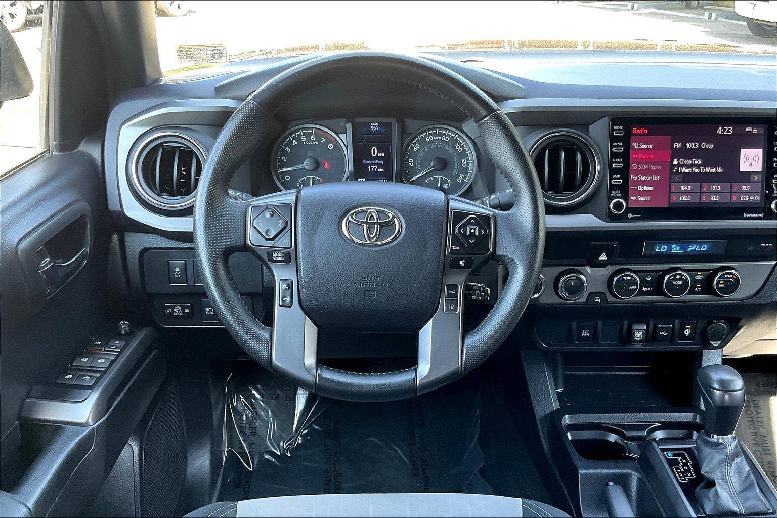 Used 2022 Toyota Tacoma TRD Off-Road AWD/4WD image 5