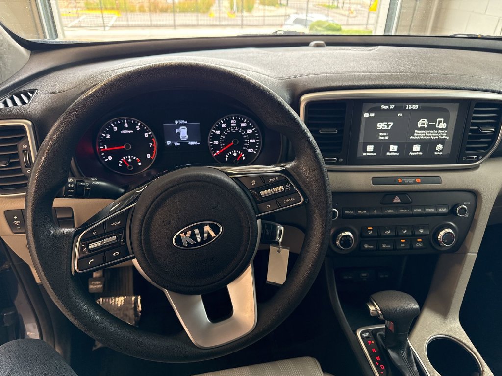 Used 2020 Kia Sportage LX AWD/4WD image 18