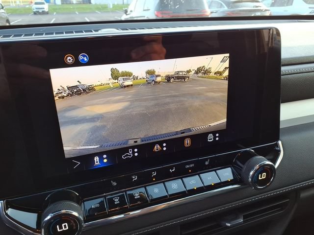 New 2026 Chevrolet Colorado LT w/ LT Convenience Package AWD/4WD image 16