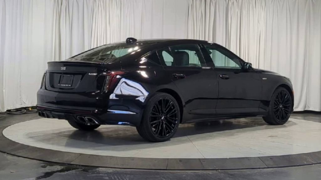 Used 2020 Cadillac CT5 V w/ Premium Package image 10