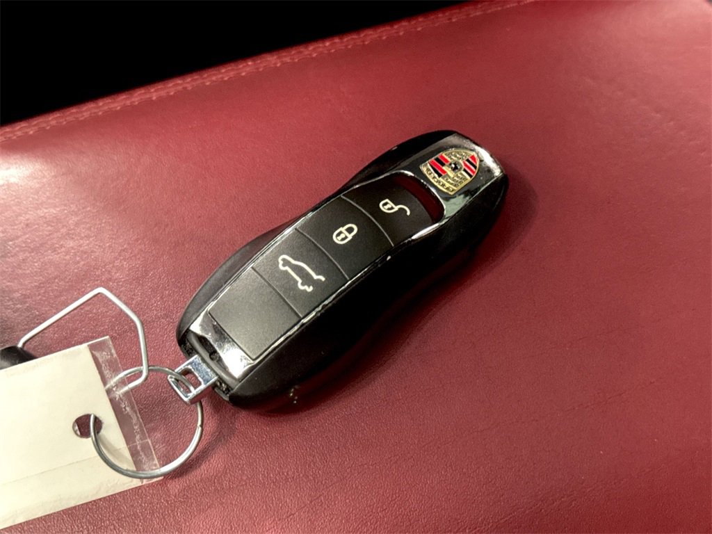 Used 2018 Porsche Macan Sport Edition image 31