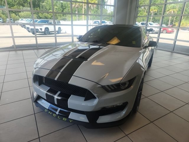Used 2016 Ford Mustang Shelby GT350 w/ Technology Package RWD image 5