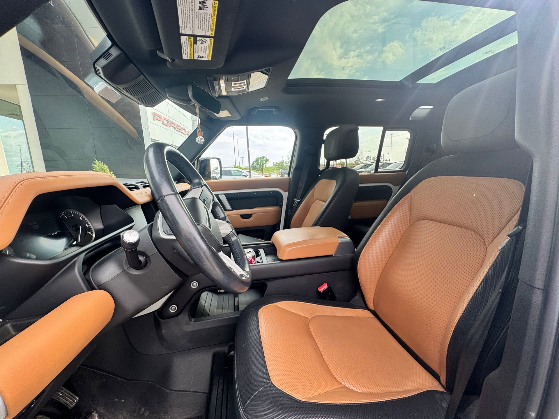 Used 2023 Land Rover Defender 110 X-Dynamic SE image 13