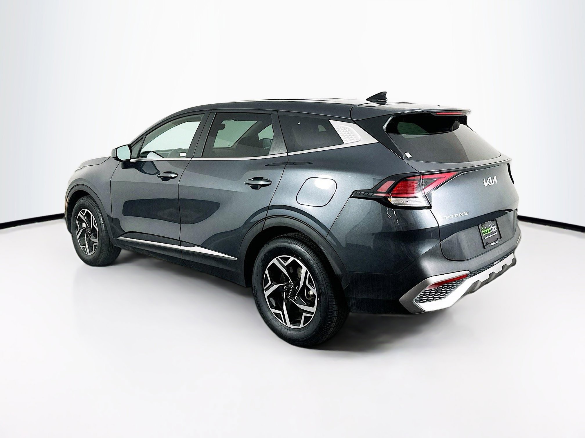 Used 2024 Kia Sportage LX image 5