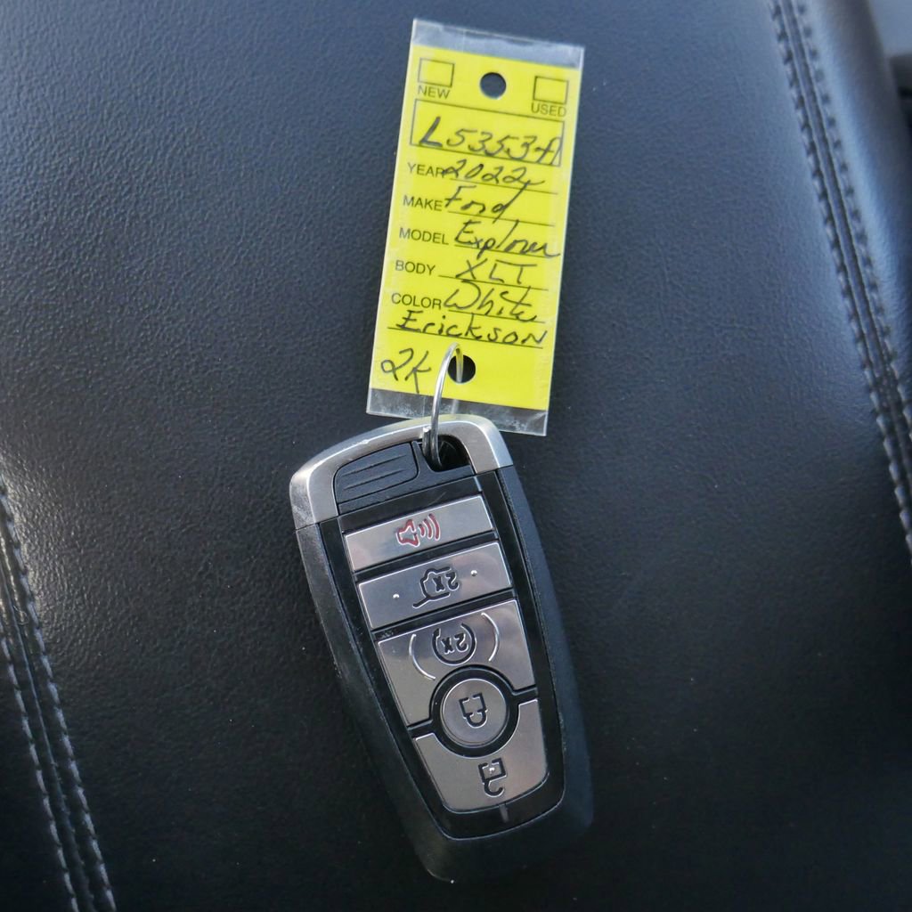 Used 2022 Ford Explorer XLT w/ Equipment Group 202A image 38