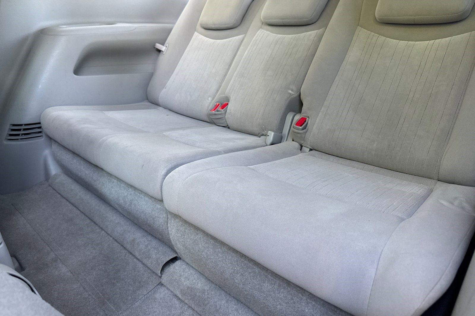 Used 2012 Nissan Quest SV FWD image 32