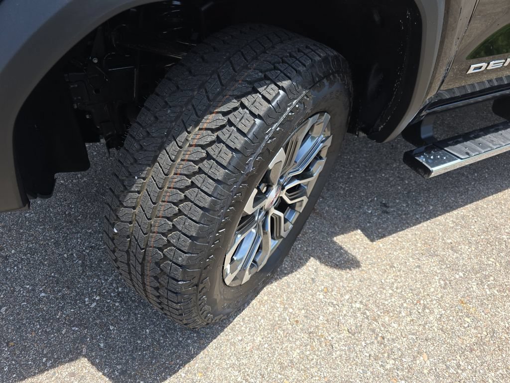 New 2026 GMC Canyon Denali AWD/4WD image 36