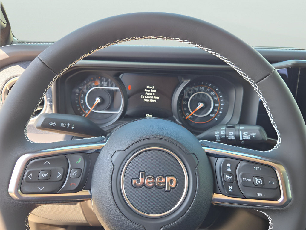 New 2026 Jeep Wrangler Unlimited Rubicon w/ Rockslide Package AWD/4WD image 33