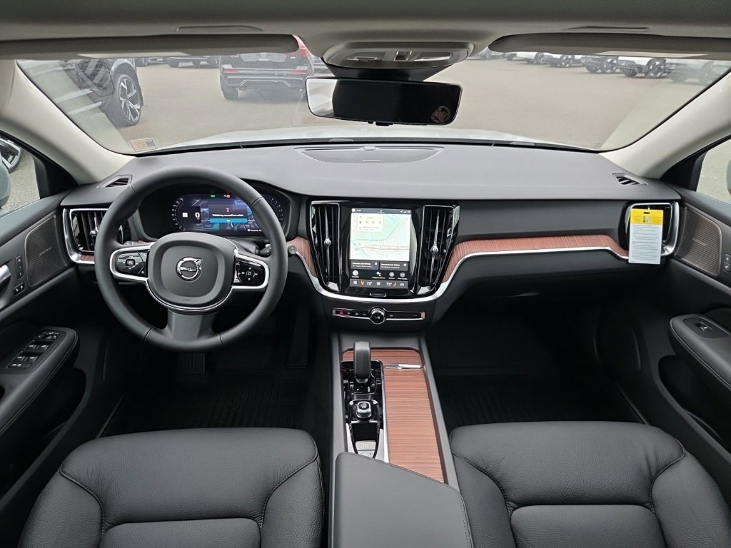 New 2026 Volvo V60 B5 Cross Country Plus w/ Protection Package Premier image 5