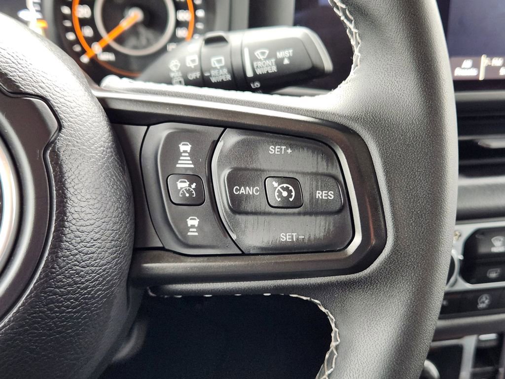 Used 2025 Jeep Wrangler Unlimited Rubicon AWD/4WD image 28
