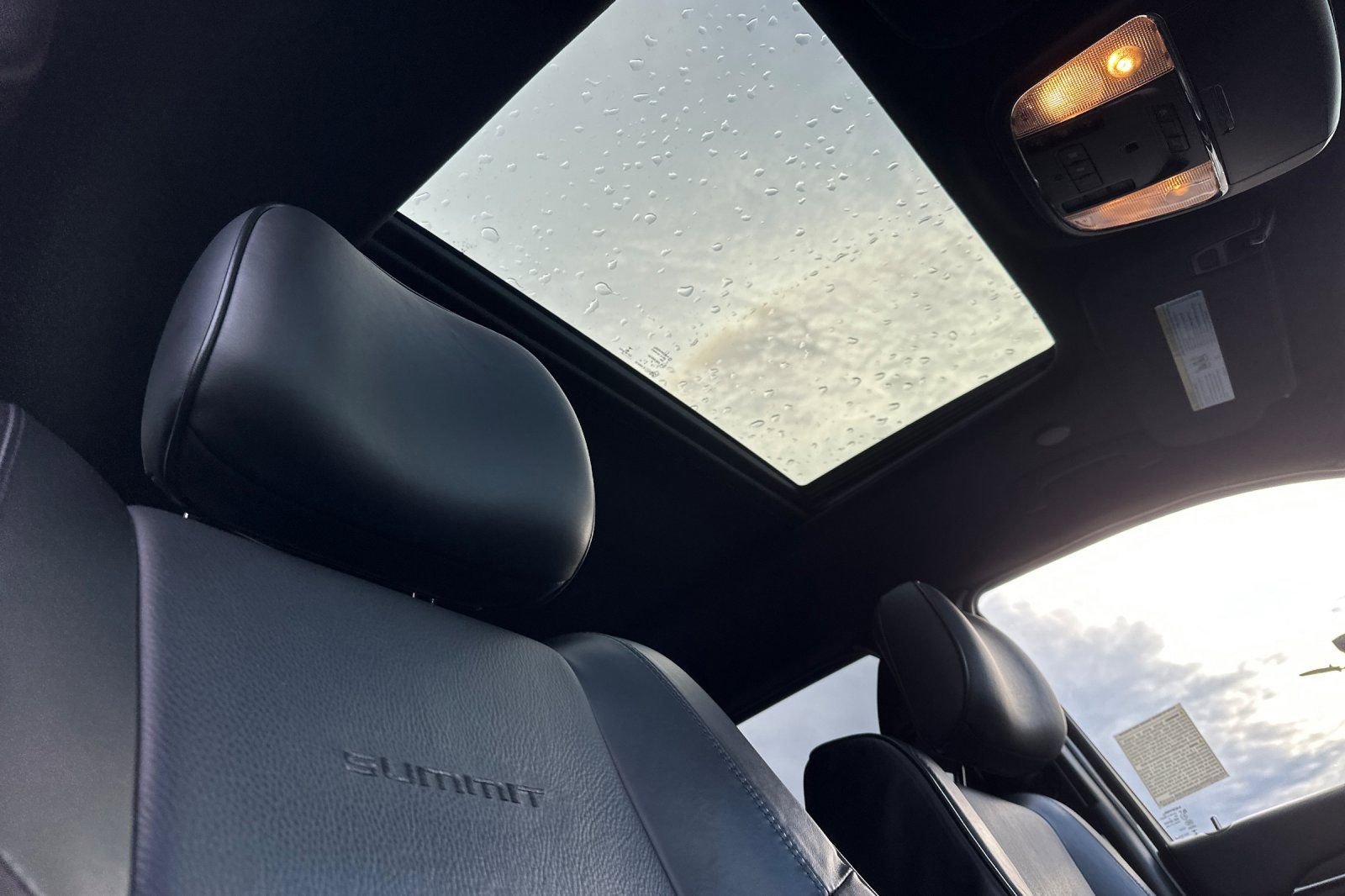 Used 2015 Jeep Grand Cherokee Summit w/ Platinum Series Group image 21