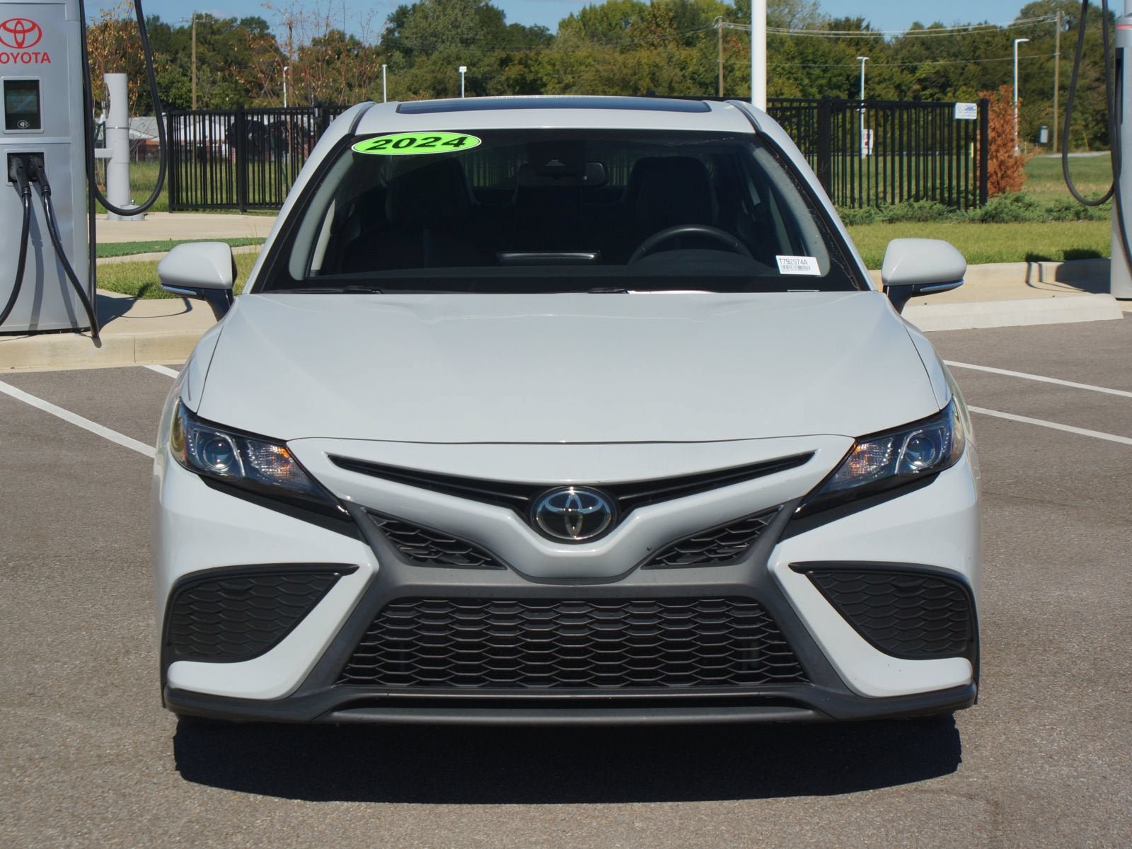 Used 2024 Toyota Camry SE w/ Cold Weather Package FWD image 24