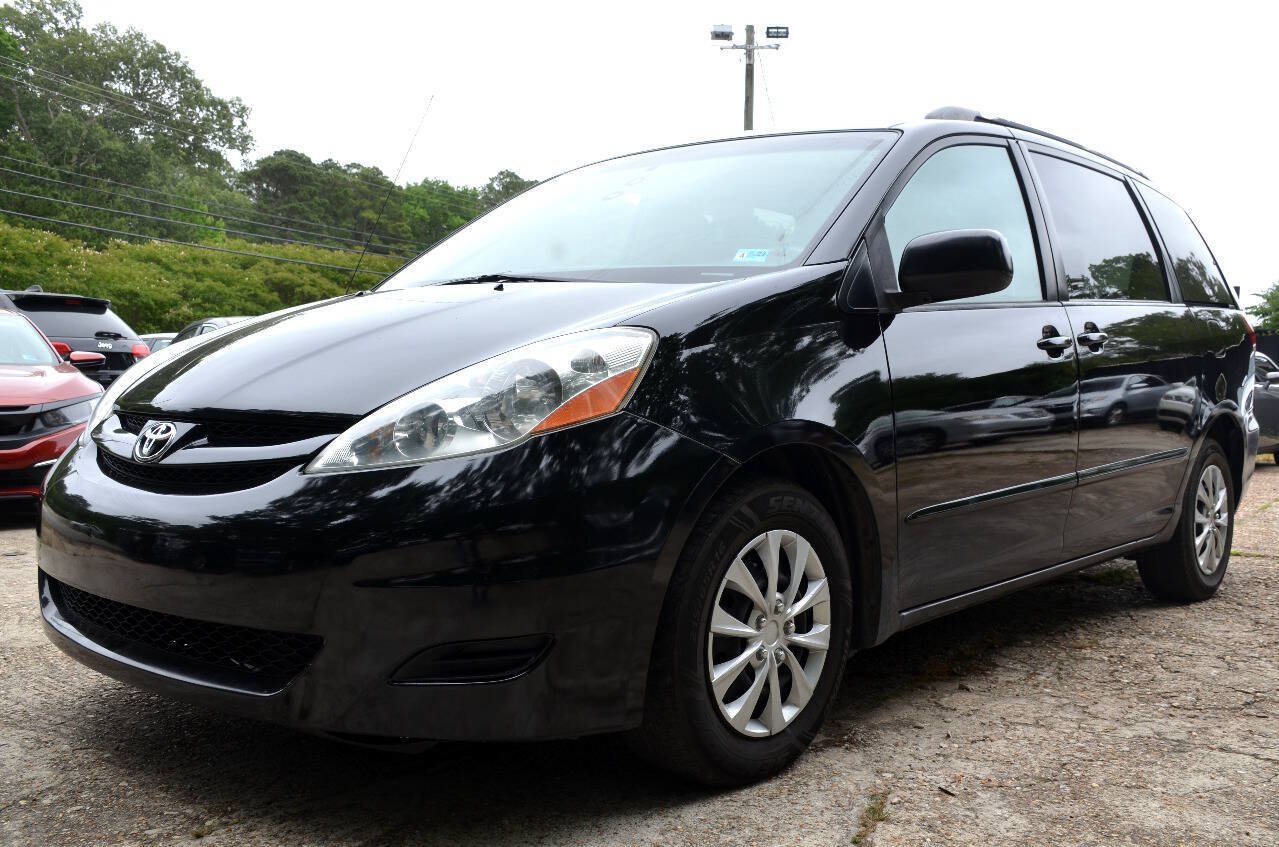 Used 2008 Toyota Sienna LE FWD image 2