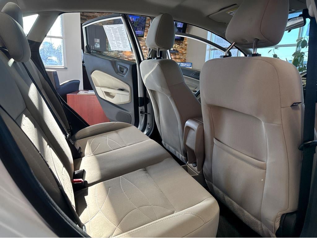 Used 2019 Ford Fiesta SE FWD image 31