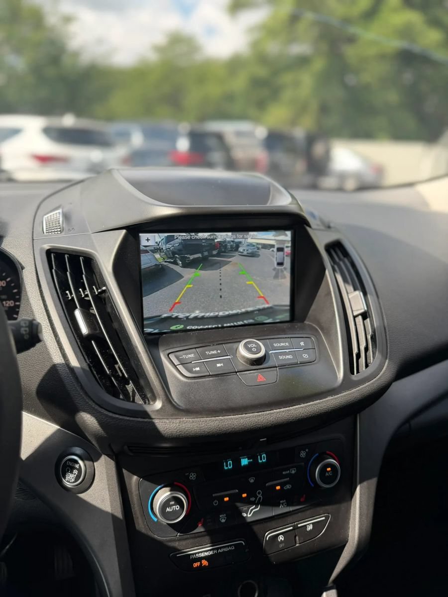 Used 2019 Ford Escape SEL AWD/4WD image 24