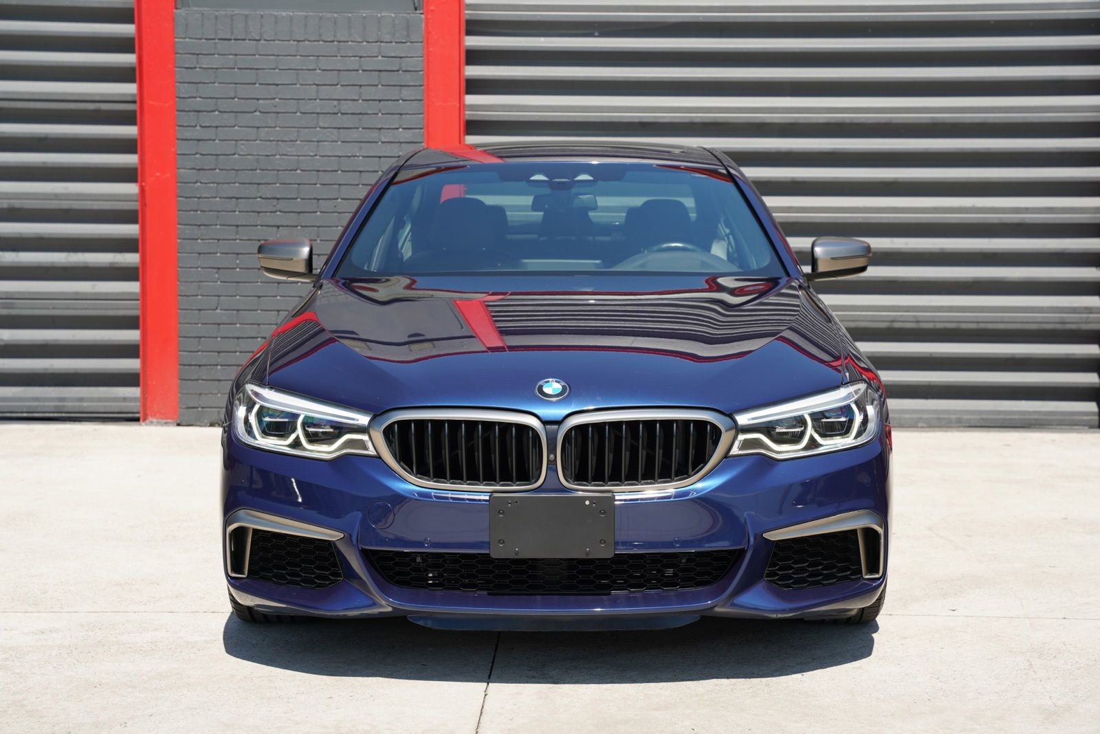 Used 2020 BMW M550i xDrive w/ Dynamic Handling Package AWD/4WD image 2